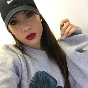 Meet your Posher, Karla